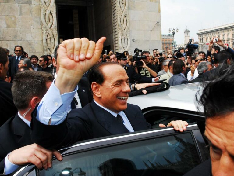 TV, editorial, construção: o império de Berlusconi entre intuições e sucessos